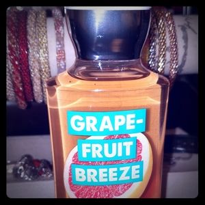 Bath and Body Works Grapefruit Breeze, new!